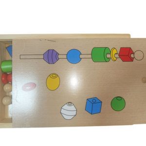 Joc educativ Montessori „Frigărui din lemn”