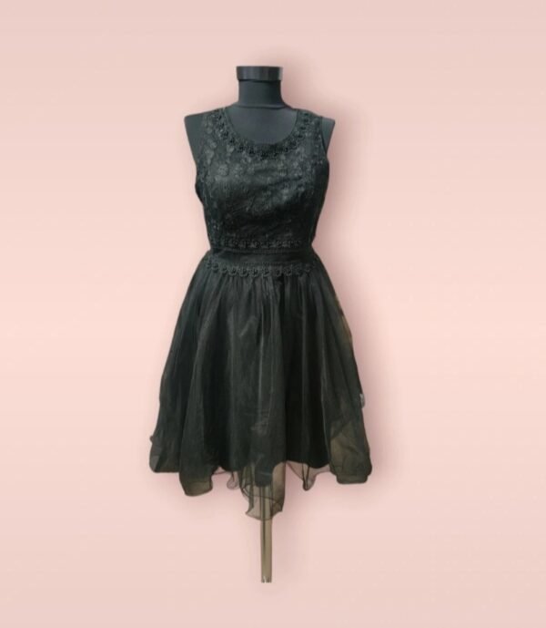 Rochie neagră, scurta din dantela, mărimea 38 (M)