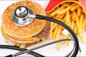 Read more about the article Fast Food: Gust rapid, efecte lente și periculoase asupra sănătății