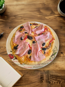 Read more about the article Pizza de casǎ cu prosciutto cotto și mozzarella
