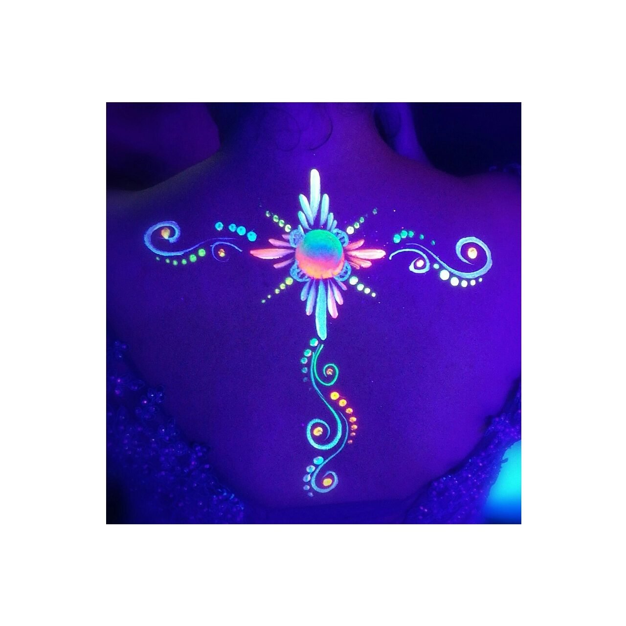 Creion stralucitor in lumina UV, pentru fata si corp, Portocaliu Glow me Up! - imagine 4